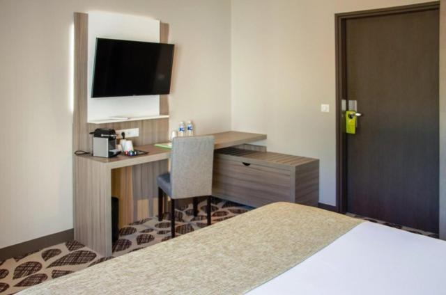 Contact Hotel Le Provencal Bordeaux Lac מראה חיצוני תמונה