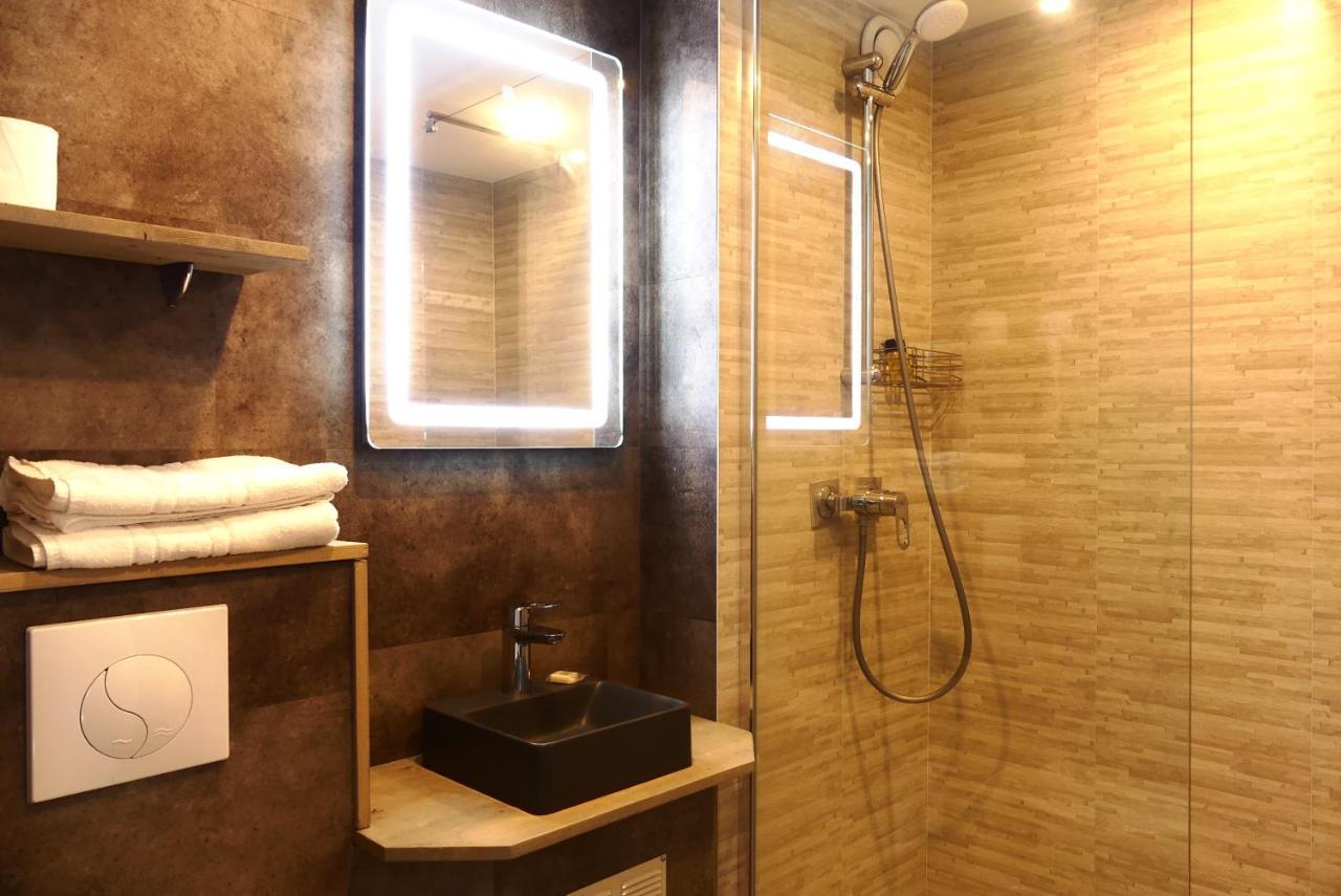 Contact Hotel Le Provencal Bordeaux Lac מראה חיצוני תמונה